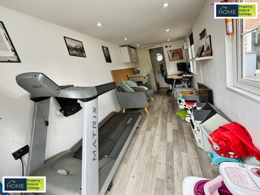 Images for Howard Road, Glen Parva, Leicester, Leicestershire