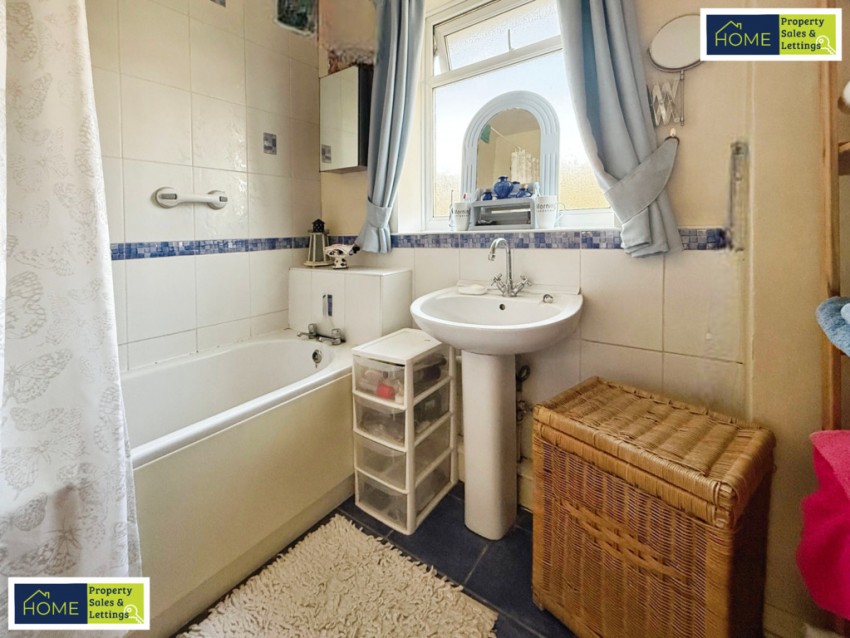 Images for Meadvale Road, Knighton, Leicester,