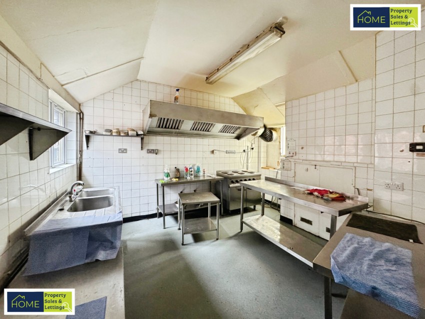 Images for The Whistle Stop Pub, Main Road, Tallington, Stamford, Lincolnshire
