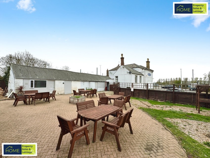 Images for The Whistle Stop Pub, Main Road, Tallington, Stamford, Lincolnshire