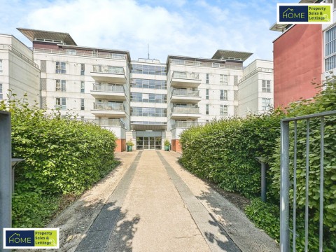 View Full Details for 67 Watkin Road, Apartment 32, Leicester, Leicestershire