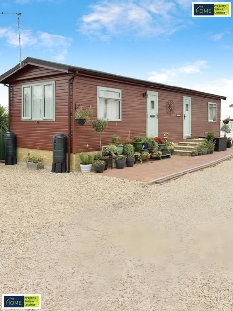 View Full Details for Whistle Stop Park, Main Road, Tallington, Stamford, Lincolnshire