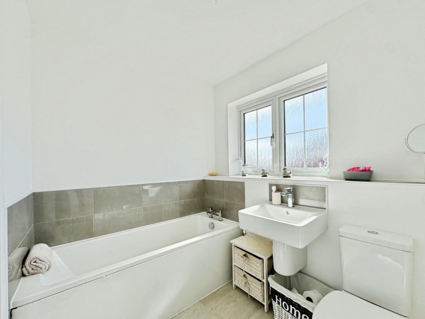Images for Oak Tree Road, Great Glen, Leicestershire
