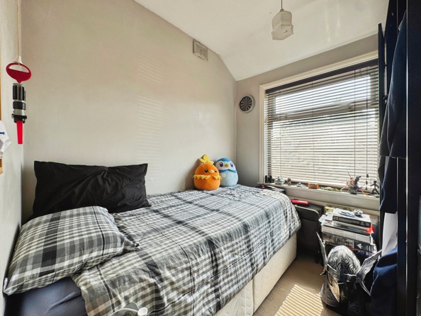 Images for 66 Crown Hills Avenue, Leicester, LE5 4HE