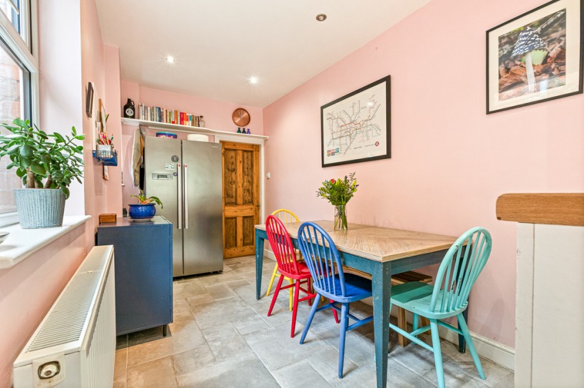 Images for 8 Thurlow Road Clarendon Park Leicester LE2 1YE