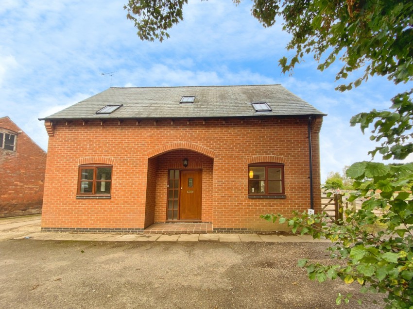Images for Coopers Cottage, Little End, Bruntingthorpe, Lutterworth, Leicestershire