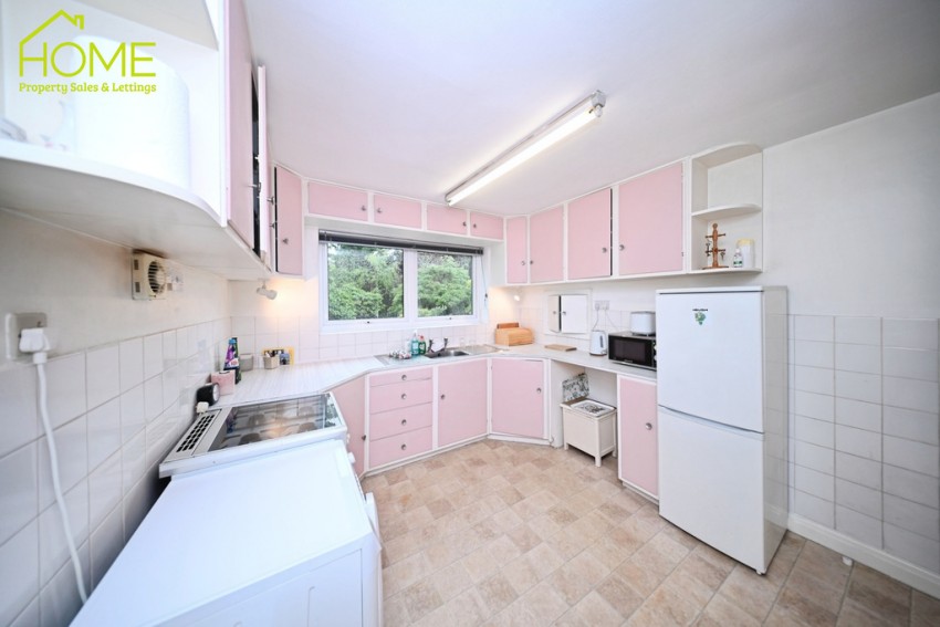 Images for Carisbrooke Avenue, Knighton, Leicester, Leicestershire