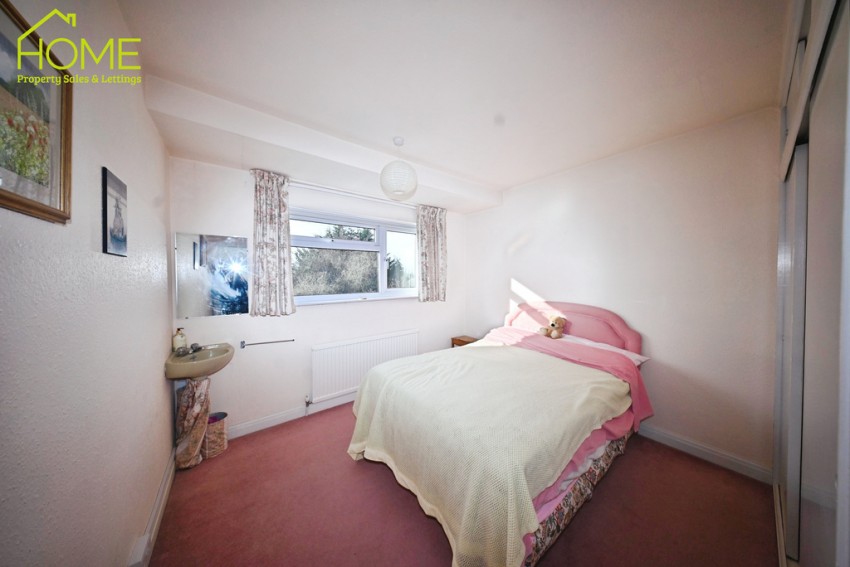 Images for Carisbrooke Avenue, Knighton, Leicester, Leicestershire
