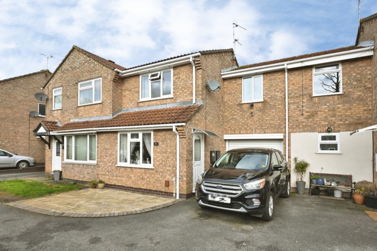 Yarrow Close, Hamilton, Leicester, Leicestershire