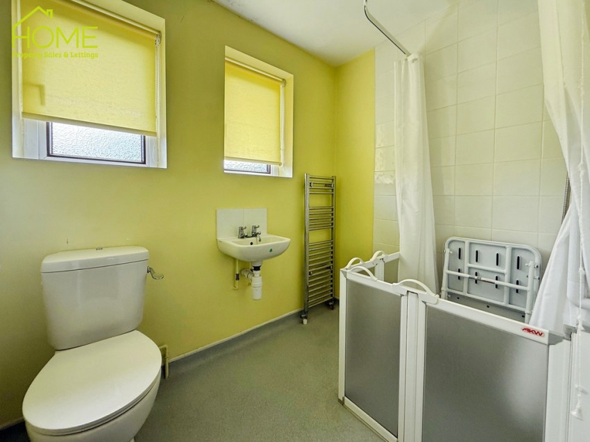 Images for Beaumont Leys Lane, Leicester, Leicestershire