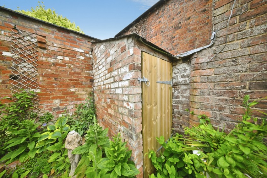 Images for Tudor Cottage, Weir Road, Kibworth Beauchamp, Leicester, Leicestershire